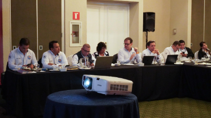 Reunión estratégica entre gerencias